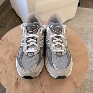New Balance 990v6, Grey, Women’s 7.5